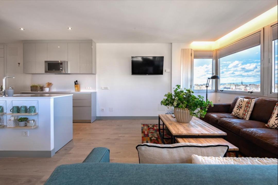 2 Bedrooms 1 Bathroom Furnished - Justicia - Incredible Views - Mintystay Мадрид Екстер'єр фото